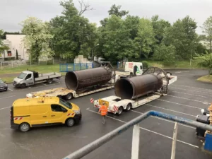 éléments sur camion